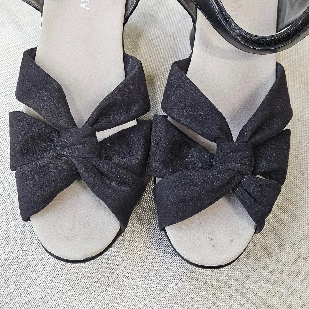 Akaishi Wedge Sandals Womens 8 Black Bow Ankle Strap Comfort Platform Shoes